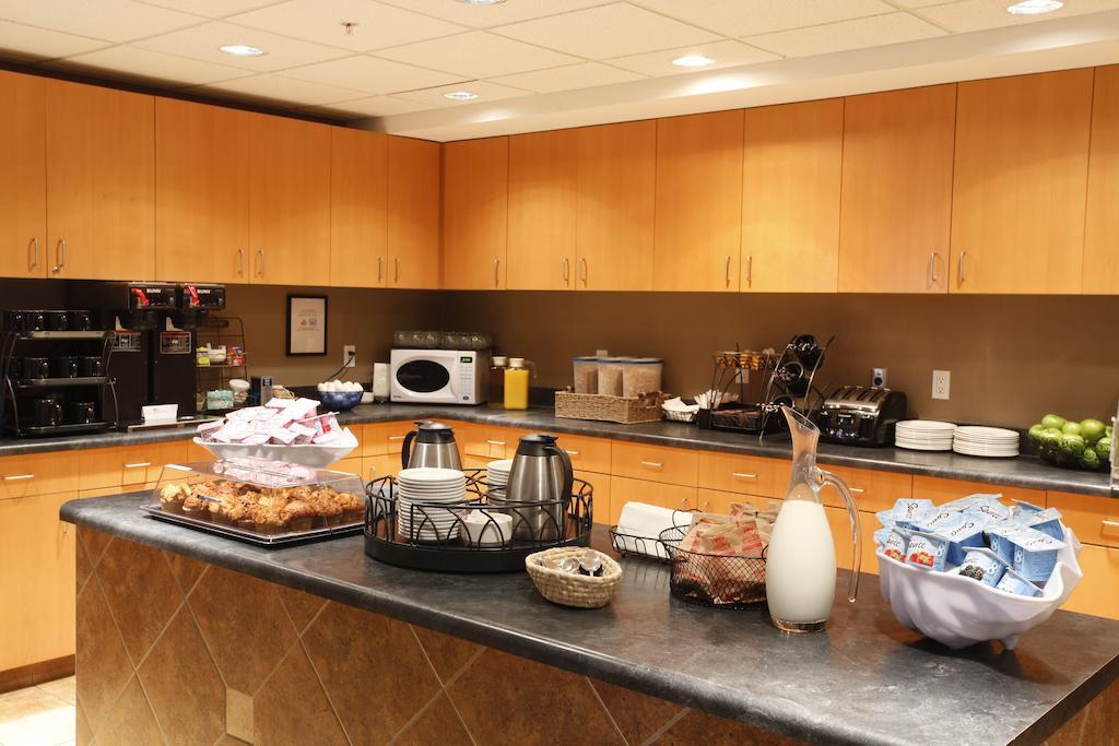 Coast Grimshaw Hotel & Suites Extérieur photo