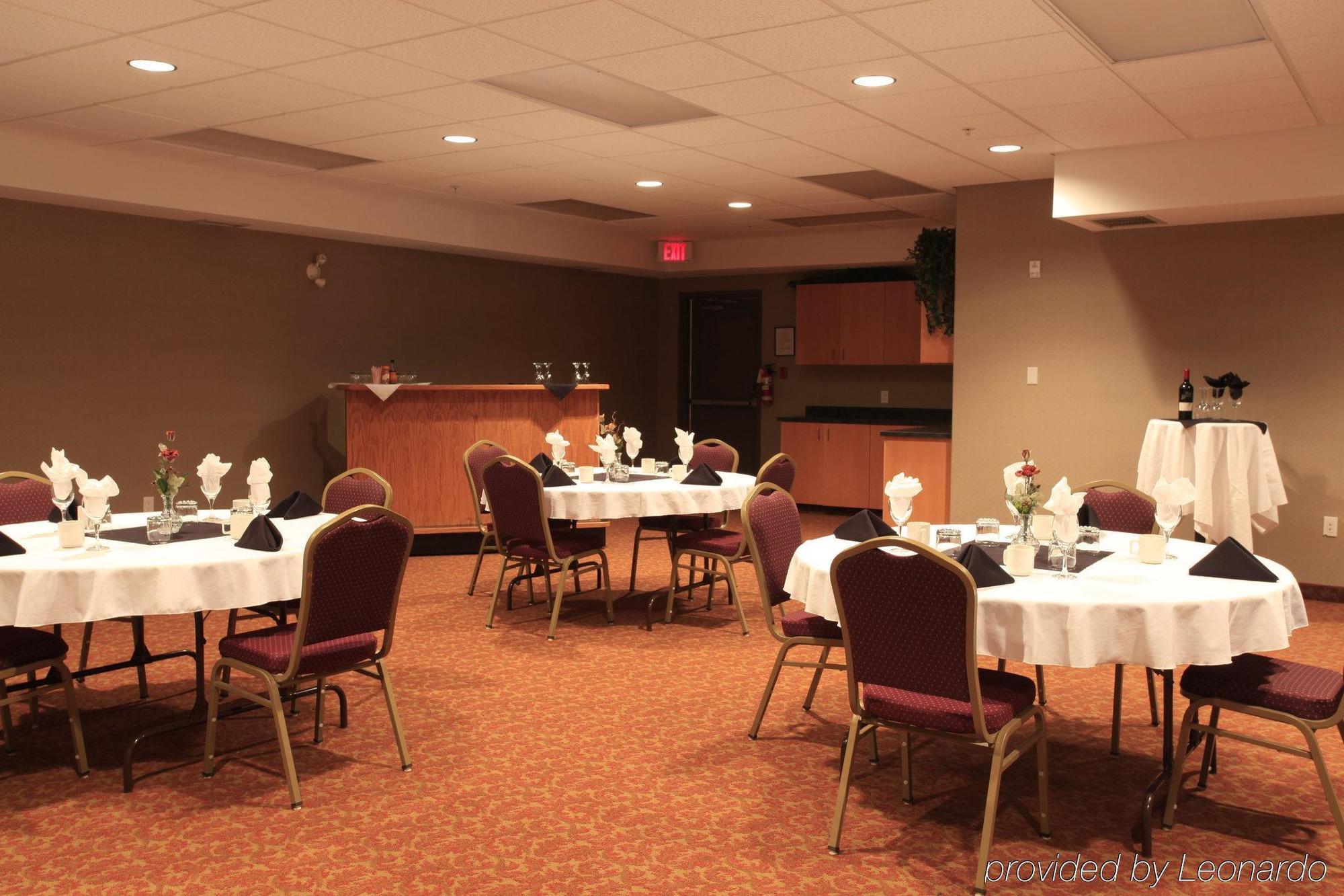 Coast Grimshaw Hotel & Suites Extérieur photo