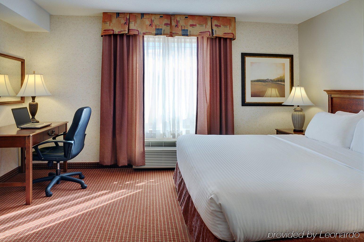 Coast Grimshaw Hotel & Suites Extérieur photo