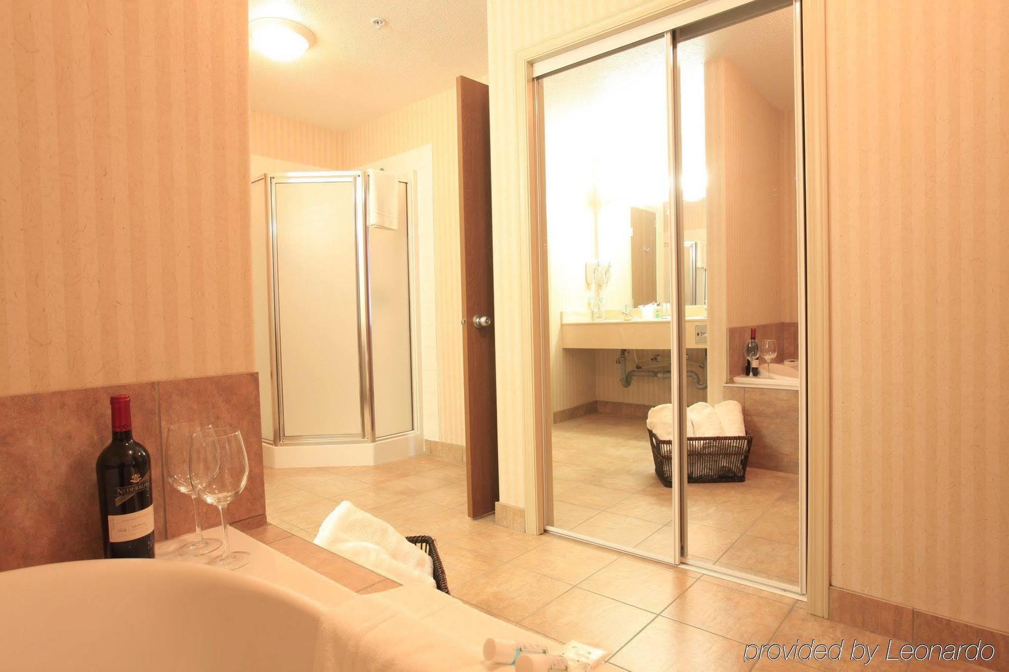 Coast Grimshaw Hotel & Suites Extérieur photo